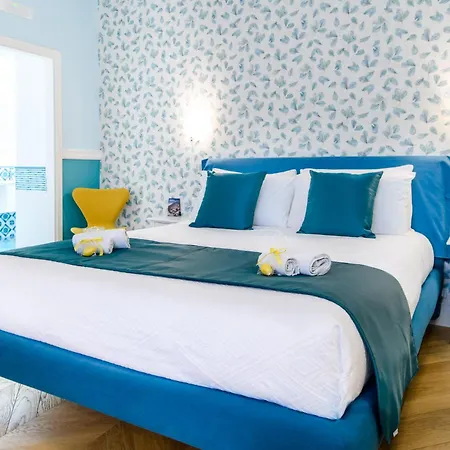 Sirenuse & Prázdninový dům *